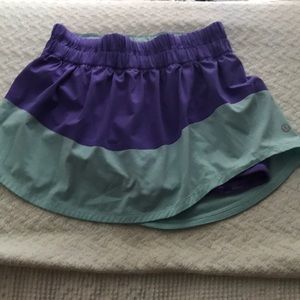 Lululemon Breeze by Skirt Size 4